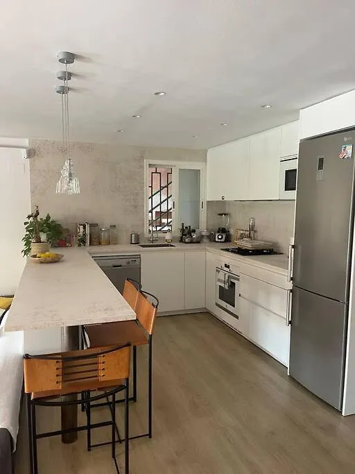 דירות קסטלדפלס Wonderful House Near Barcelona 0*,