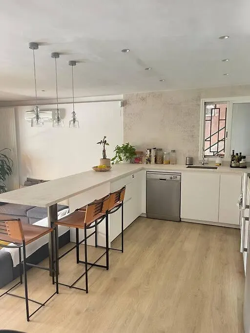 דירות קסטלדפלס Wonderful House Near Barcelona