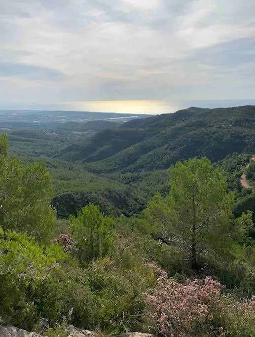 דירות קסטלדפלס Wonderful House Near Barcelona