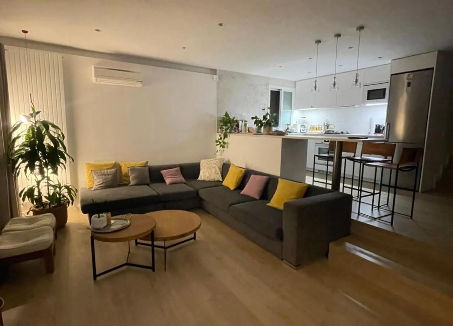 דירות קסטלדפלס Wonderful House Near Barcelona